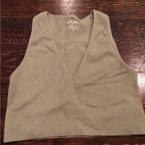 Garage Ribbed V-Neck Crop Top - Light Green